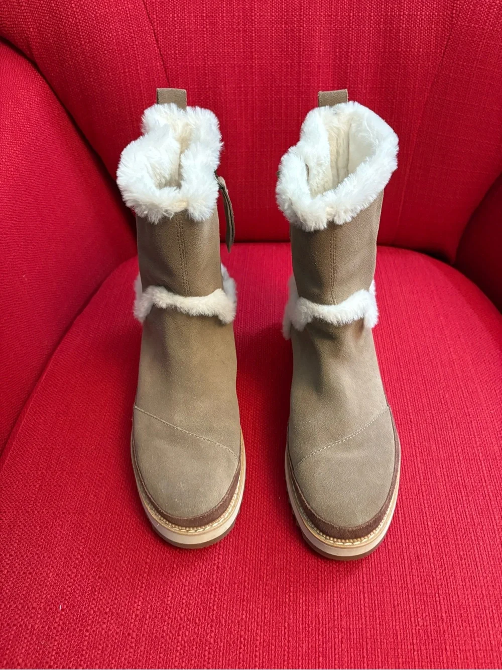 Toms boots taupe